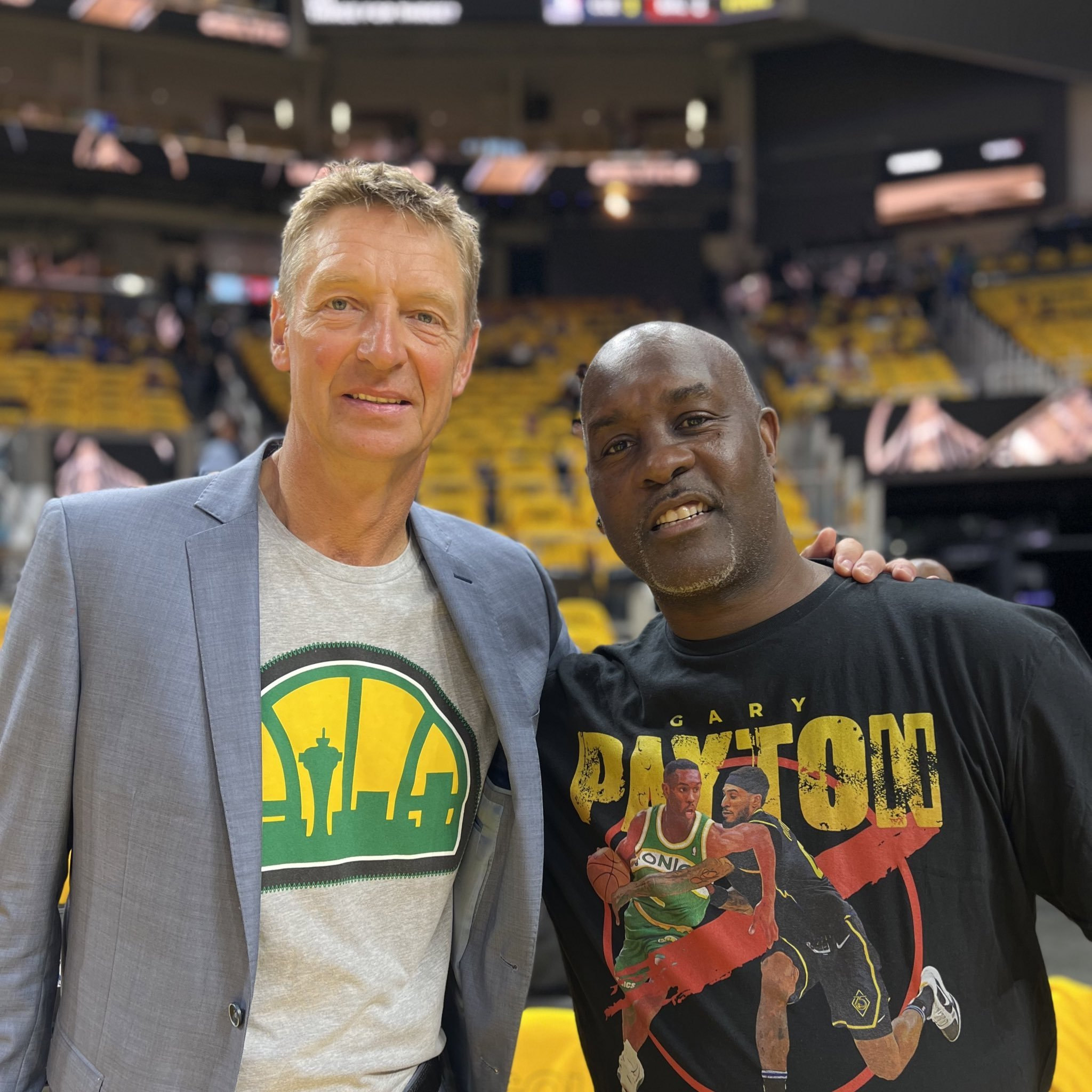 首次参赛的 首次参赛的