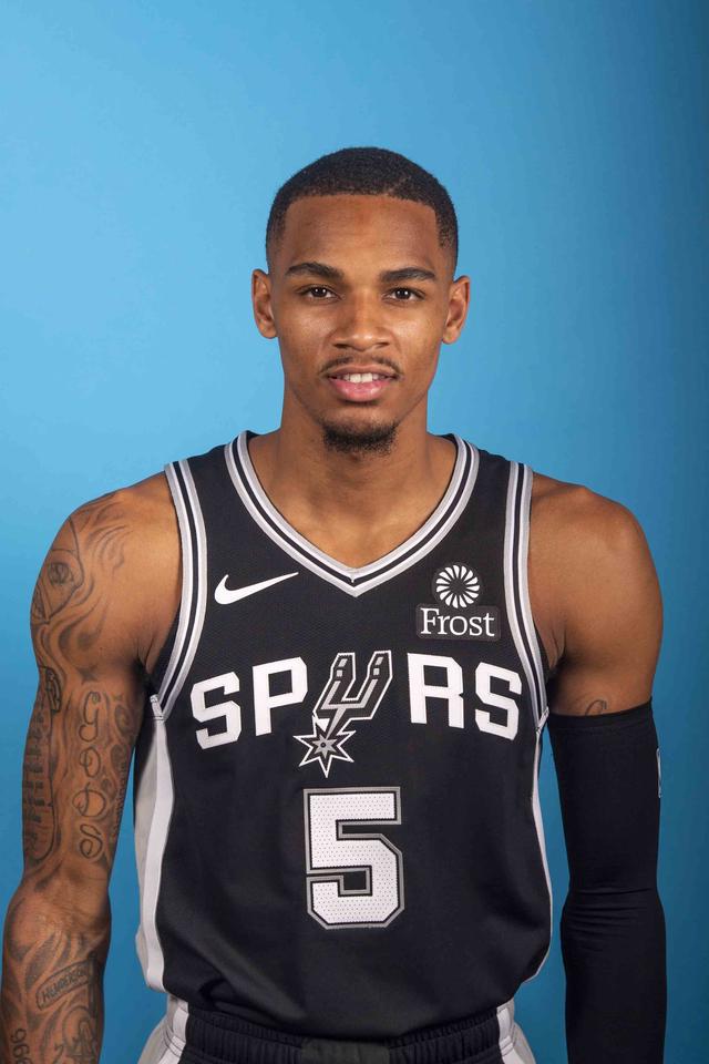 以更顽强的 以更顽强的