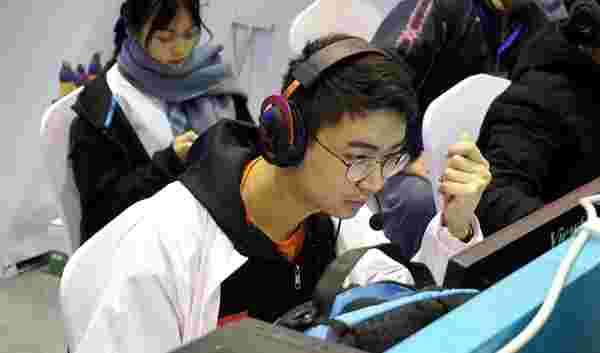 球员需要在 球员需要在