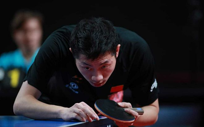 他既能在高 他既能在高