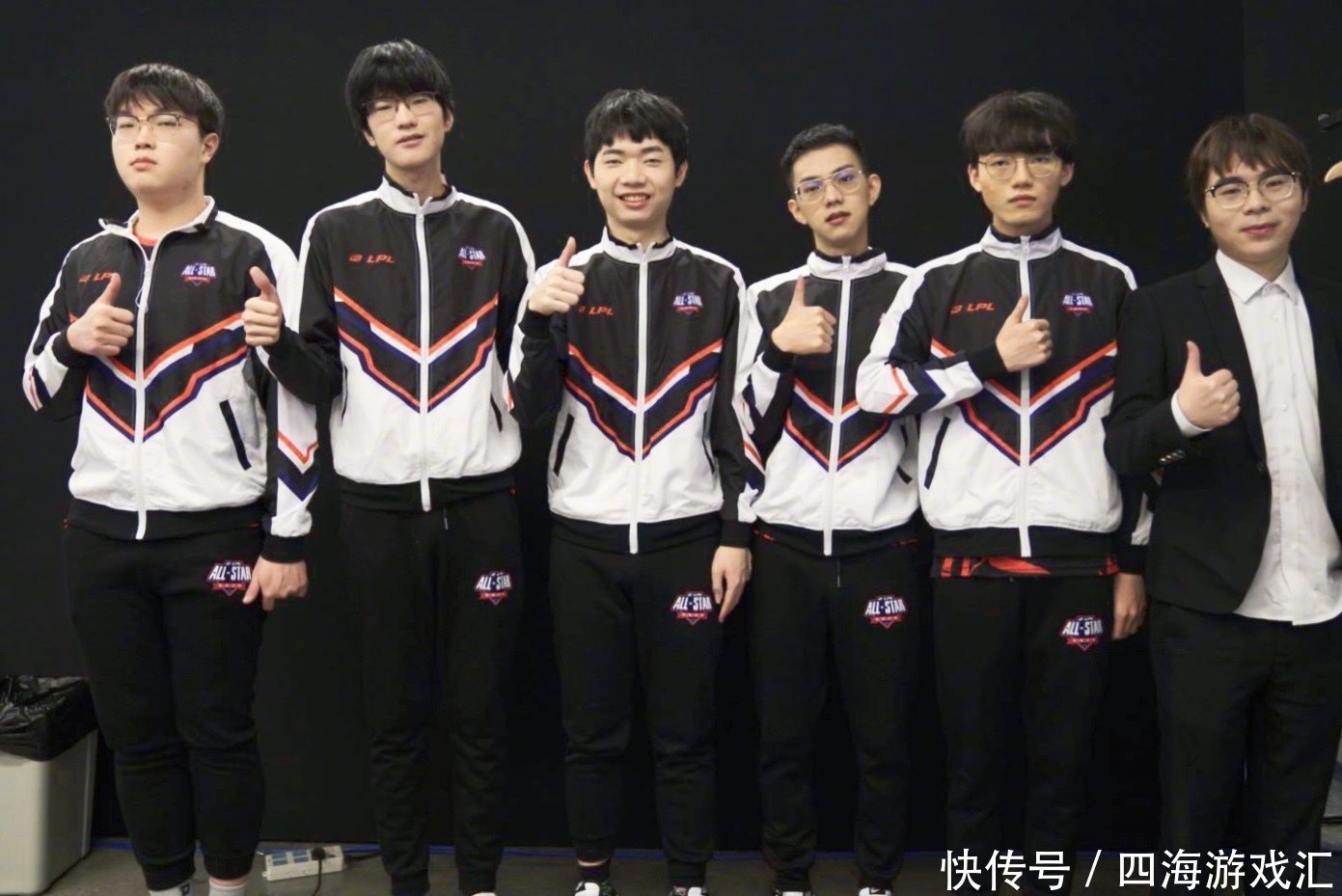 与他并肩作 与他并肩作